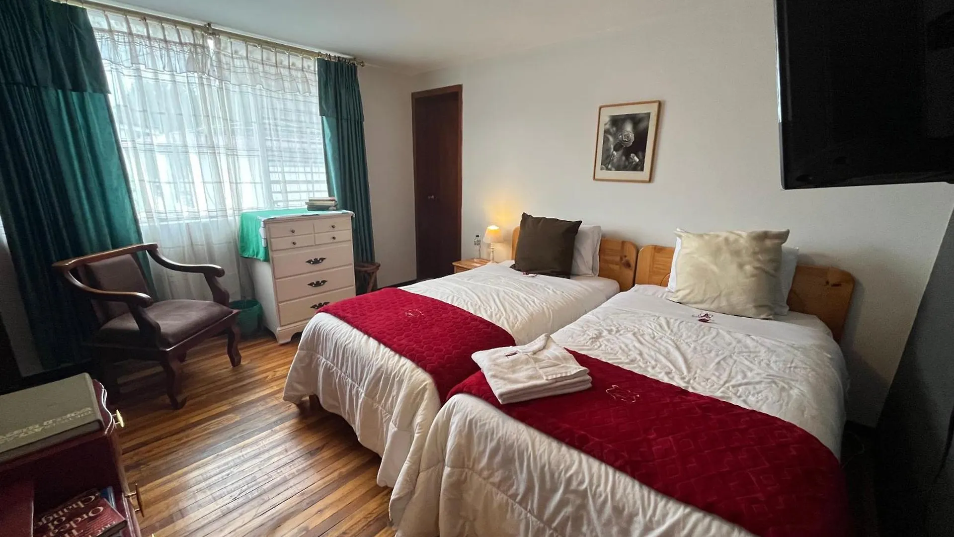 St. Gallen Haus Quito Bed & Breakfast