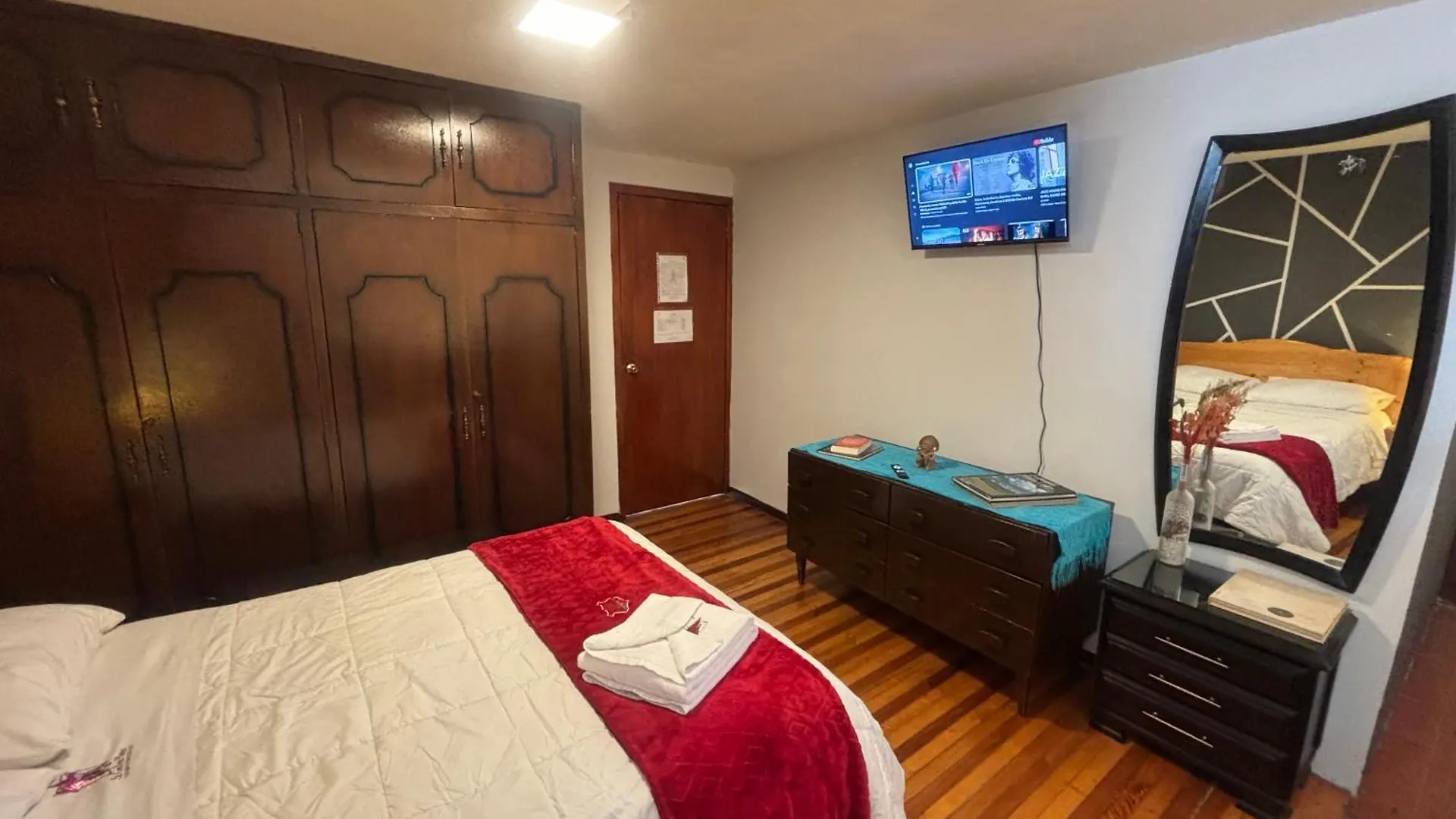 St. Gallen Haus Quito 2*,  Ecuador